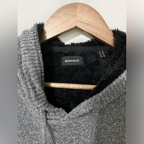 Buffalo Men’s Hoodie - Picture 3 of 5
